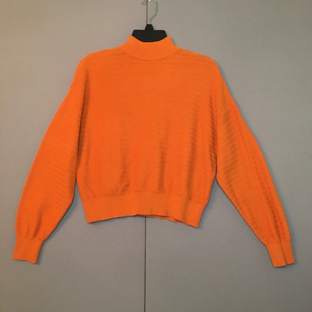 Forever 21 Womens Orange Mock Neck Cropped Knit Sweater Size XS
